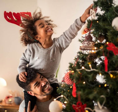 Christmas Tips and Traditions Every Dad Will Cherish This Year